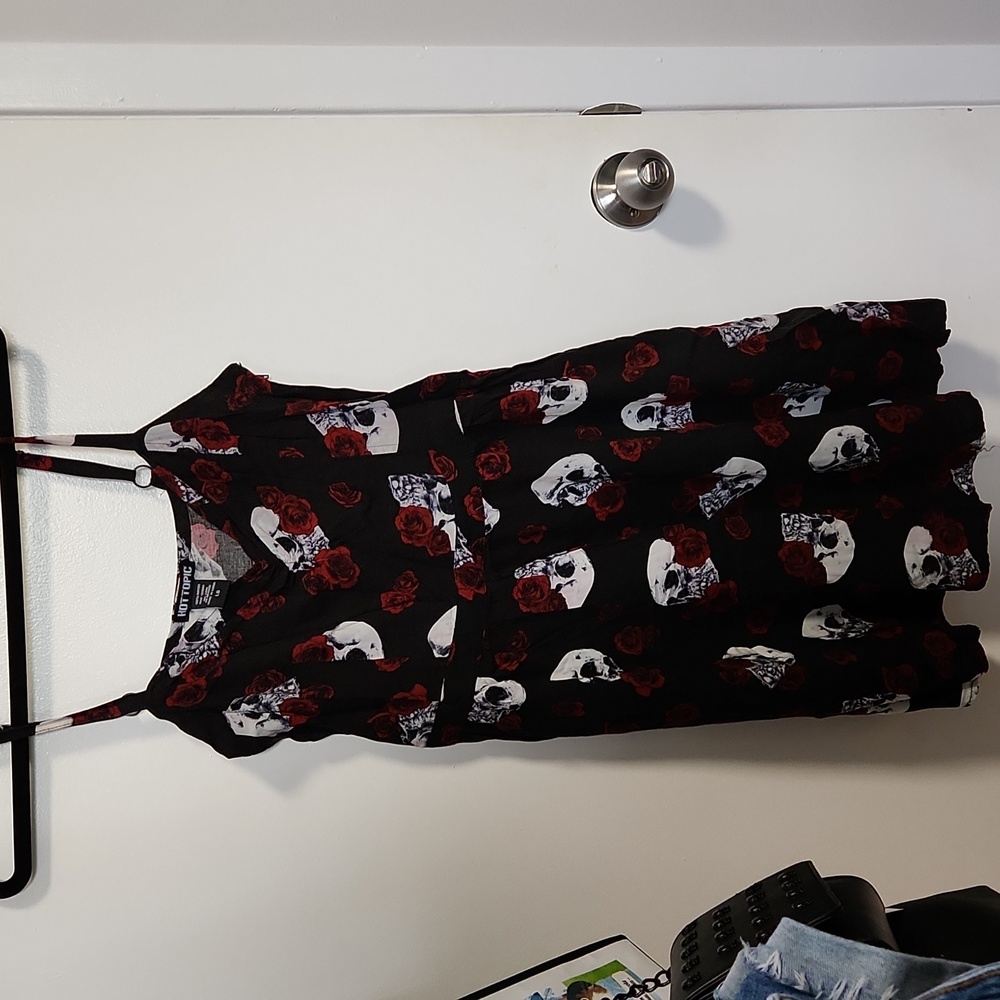 Hot Topic Skulls & Roses Dress